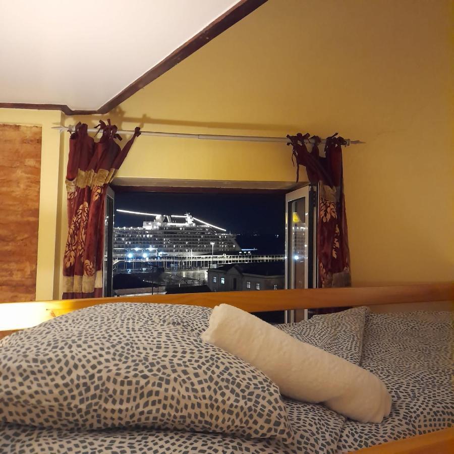 Pequeno Hostel Лісабон Екстер'єр фото